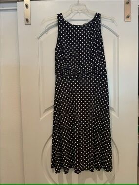 Classic Ralph Lauren Navy and White Polka Dot dress. So
Cute!